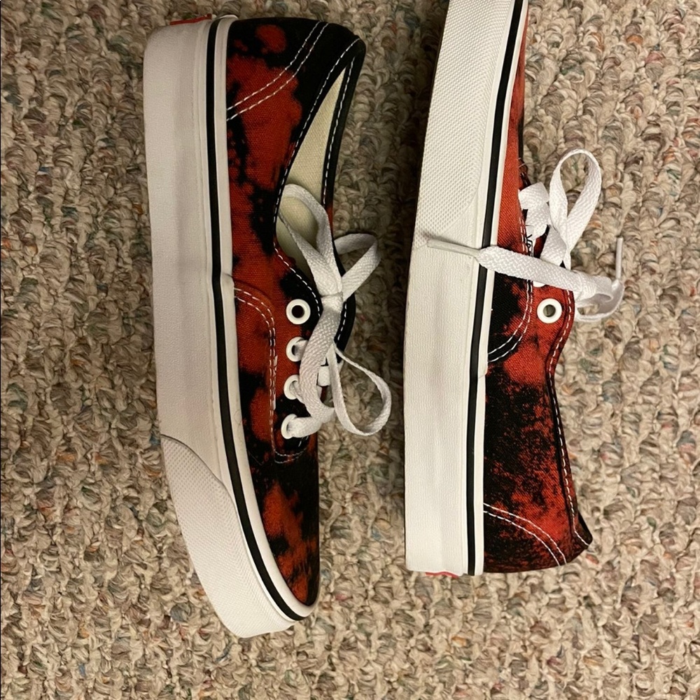 Vans - Picture 3 of 5